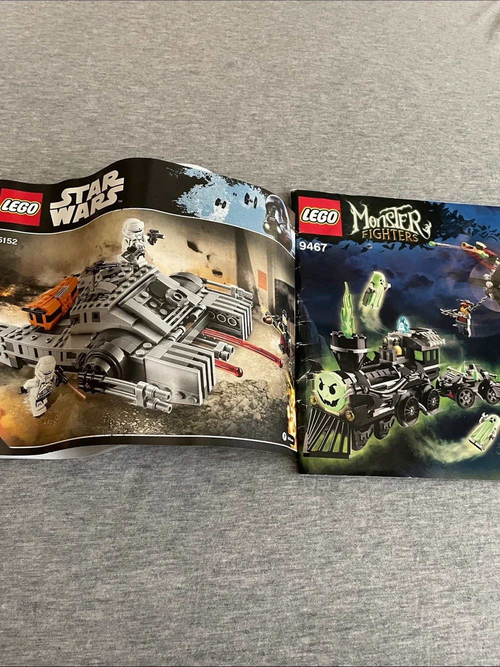 Lego Monster Fighters Ghost Train with Green and Black instruction manuals